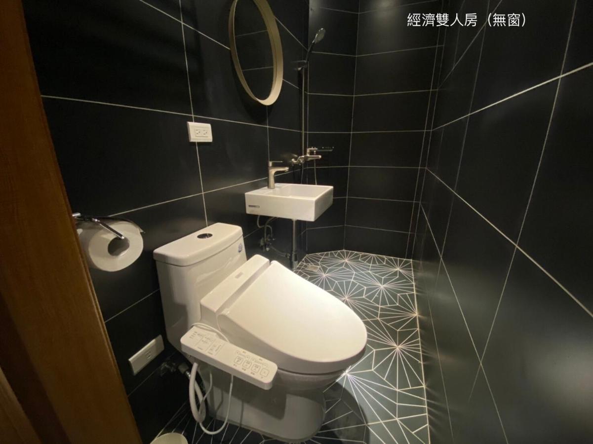 良文旅2館ryou Hotel Vintage - II Tainan Eksteriør bilde
